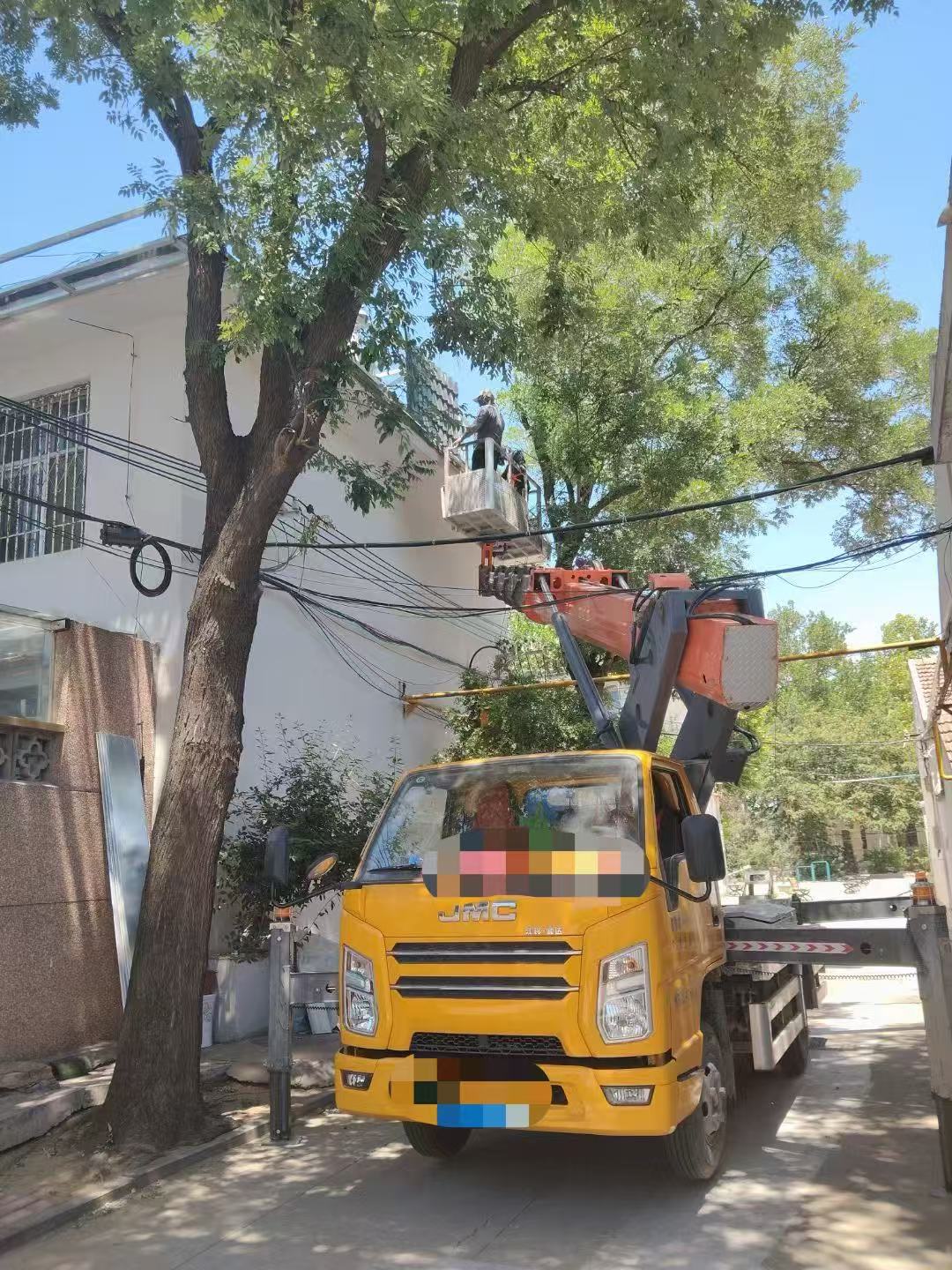 安仁县高空作业车能吊装重物吗？最大承载多少公斤？