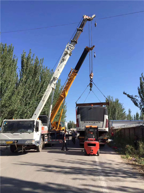 安仁县港口集装箱搬运案例